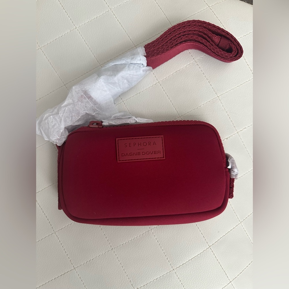 NWT Dagne Dover Mara Phone Sling